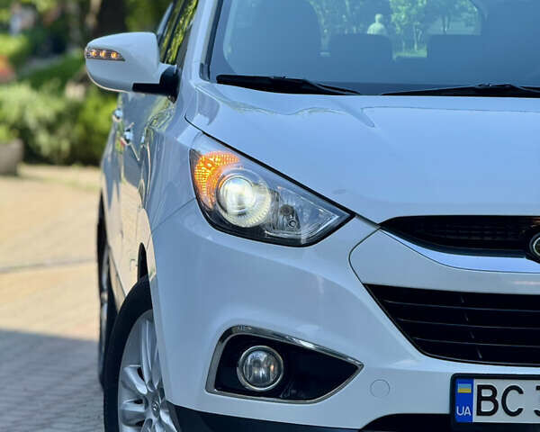 Хендай их35 2011 в Межгорье на Automoto.ua Белый Хендай их35, объемом двигателя 2 л и пробегом 235 тыс. км за 11100 $, фото 20 на Automoto.ua