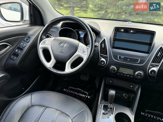 Хендай их35 2011 в Одессе на Automoto.ua Белый Хендай их35, объемом двигателя 2.4 л и пробегом 234 тыс. км за 11500 $, фото 13 на Automoto.ua