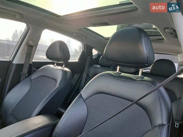 Білий Хендай іх35, об'ємом двигуна 2 л та пробігом 119 тис. км за 12600 $, фото 37 на Automoto.ua