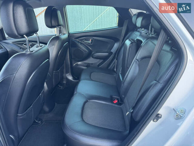 Хендай их35 2011 в Ровно на Automoto.ua Белый Хендай их35, объемом двигателя 2 л и пробегом 185 тыс. км за 13499 $, фото 20 на Automoto.ua