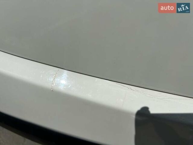 Білий Хендай іх35, об'ємом двигуна 2 л та пробігом 150 тис. км за 13200 $, фото 103 на Automoto.ua