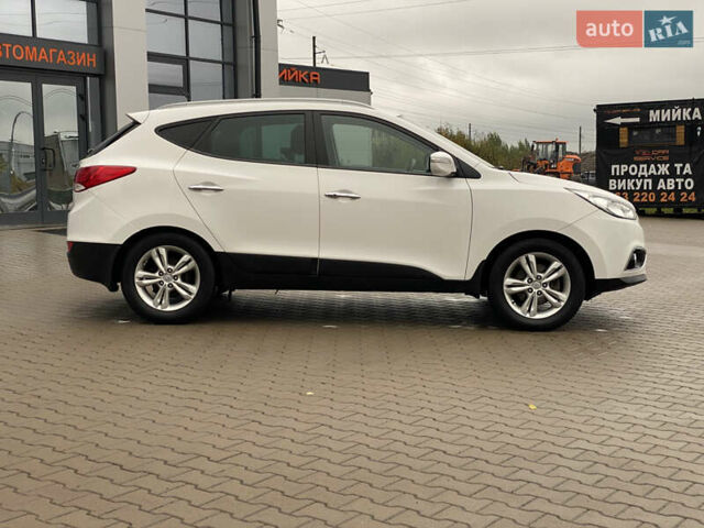 Хендай их35 2011 в Киеве на Automoto.ua Белый Хендай их35, объемом двигателя 2 л и пробегом 145 тыс. км за 11500 $, фото 5 на Automoto.ua
