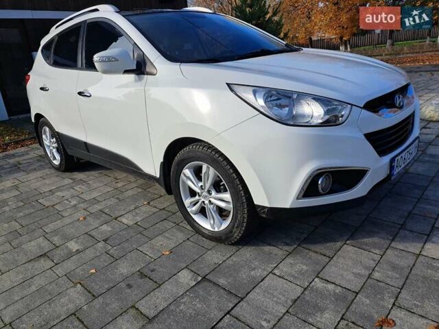 Білий Хендай іх35, об'ємом двигуна 2 л та пробігом 119 тис. км за 12600 $, фото 26 на Automoto.ua
