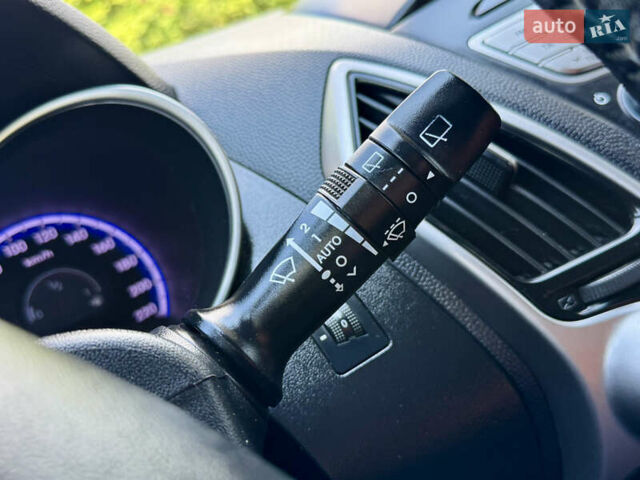 Хендай их35 2011 в Межгорье на Automoto.ua Белый Хендай их35, объемом двигателя 2 л и пробегом 235 тыс. км за 11100 $, фото 42 на Automoto.ua