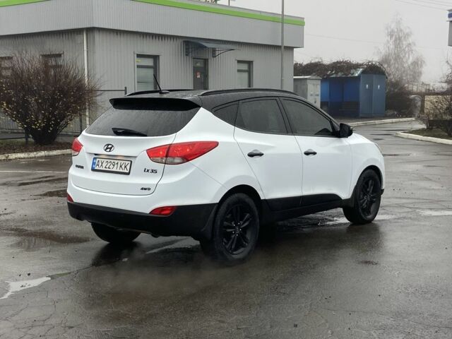 Білий Хендай іх35, об'ємом двигуна 2 л та пробігом 182 тис. км за 11999 $, фото 4 на Automoto.ua