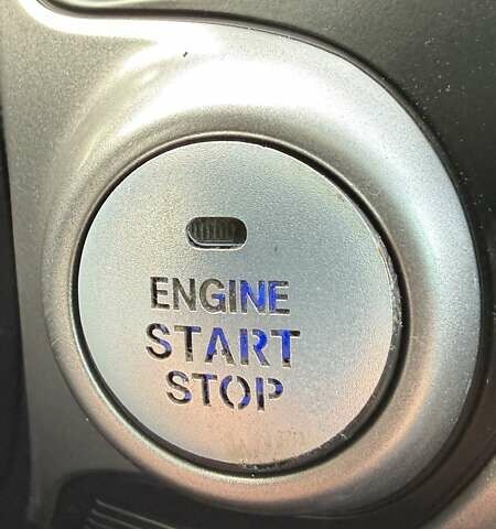 Белый Хендай их35, объемом двигателя 2 л и пробегом 235 тыс. км за 10999 $, фото 29 на Automoto.ua