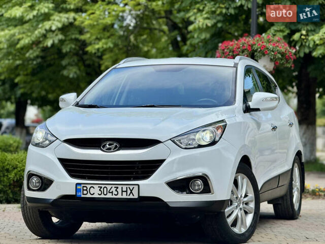 Хендай их35 2011 в Межгорье на Automoto.ua Белый Хендай их35, объемом двигателя 2 л и пробегом 235 тыс. км за 11100 $, фото 1 на Automoto.ua