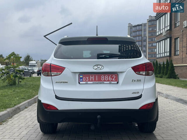 Белый Хендай их35, объемом двигателя 2 л и пробегом 193 тыс. км за 10550 $, фото 7 на Automoto.ua
