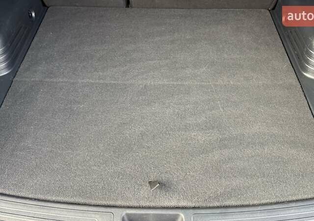 Белый Хендай их35, объемом двигателя 2 л и пробегом 235 тыс. км за 10999 $, фото 49 на Automoto.ua