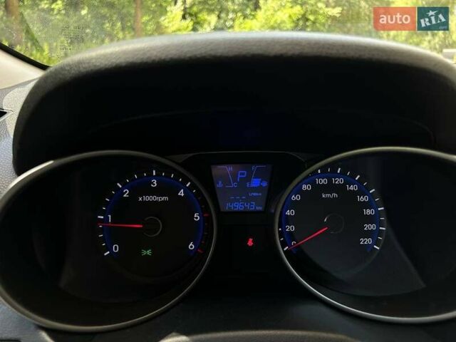 Білий Хендай іх35, об'ємом двигуна 2 л та пробігом 150 тис. км за 13200 $, фото 98 на Automoto.ua