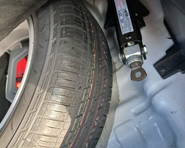 Білий Хендай іх35, об'ємом двигуна 2 л та пробігом 119 тис. км за 12600 $, фото 14 на Automoto.ua