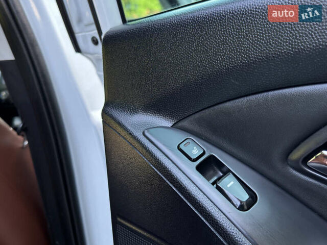 Хендай их35 2011 в Межгорье на Automoto.ua Белый Хендай их35, объемом двигателя 2 л и пробегом 235 тыс. км за 11100 $, фото 33 на Automoto.ua