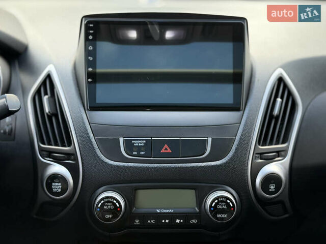 Хендай их35 2011 в Одессе на Automoto.ua Белый Хендай их35, объемом двигателя 2.4 л и пробегом 234 тыс. км за 11500 $, фото 14 на Automoto.ua