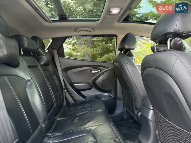 Хендай их35 2011 в Одессе на Automoto.ua Белый Хендай их35, объемом двигателя 2.4 л и пробегом 234 тыс. км за 11500 $, фото 25 на Automoto.ua