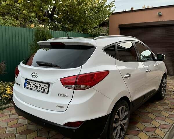 Хендай их35 2011 в Овидиополе на Automoto.ua Белый Хендай их35, объемом двигателя 2 л и пробегом 132 тыс. км за 12000 $, фото 1 на Automoto.ua