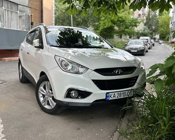 Білий Хендай іх35, об'ємом двигуна 2 л та пробігом 150 тис. км за 13200 $, фото 96 на Automoto.ua
