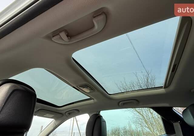 Белый Хендай их35, объемом двигателя 2 л и пробегом 235 тыс. км за 10999 $, фото 41 на Automoto.ua