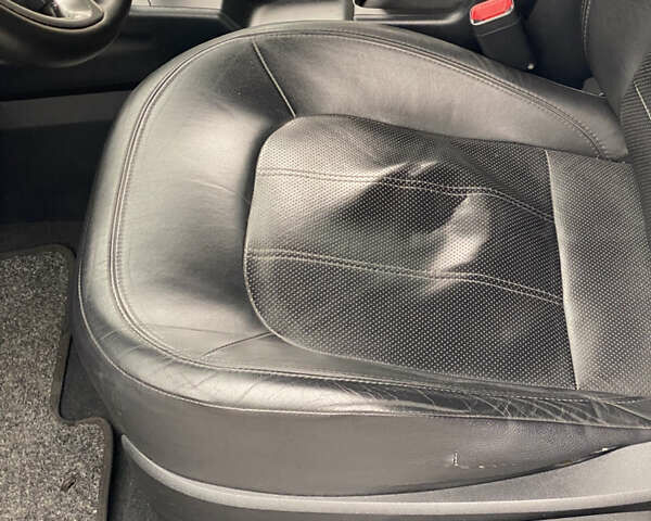 Хендай их35 2011 в Киеве на Automoto.ua Белый Хендай их35, объемом двигателя 2 л и пробегом 145 тыс. км за 11500 $, фото 20 на Automoto.ua