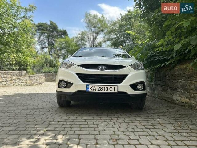 Білий Хендай іх35, об'ємом двигуна 2 л та пробігом 150 тис. км за 13200 $, фото 94 на Automoto.ua