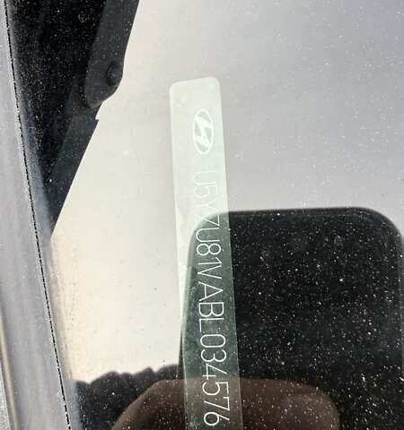 Белый Хендай их35, объемом двигателя 2 л и пробегом 235 тыс. км за 10999 $, фото 12 на Automoto.ua