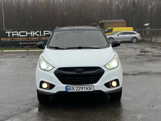 Білий Хендай іх35, об'ємом двигуна 2 л та пробігом 182 тис. км за 11999 $, фото 1 на Automoto.ua