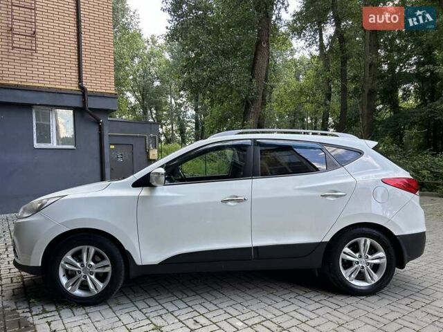 Білий Хендай іх35, об'ємом двигуна 2 л та пробігом 150 тис. км за 13200 $, фото 47 на Automoto.ua