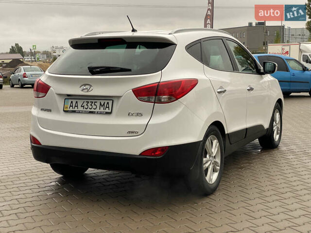 Хендай их35 2011 в Киеве на Automoto.ua Белый Хендай их35, объемом двигателя 2 л и пробегом 145 тыс. км за 11500 $, фото 8 на Automoto.ua