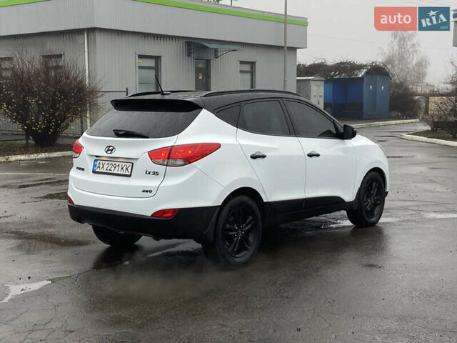 Білий Хендай іх35, об'ємом двигуна 2 л та пробігом 182 тис. км за 11999 $, фото 4 на Automoto.ua