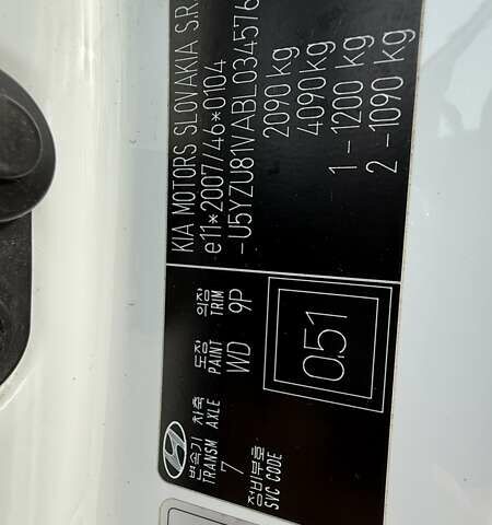 Белый Хендай их35, объемом двигателя 2 л и пробегом 235 тыс. км за 10999 $, фото 35 на Automoto.ua