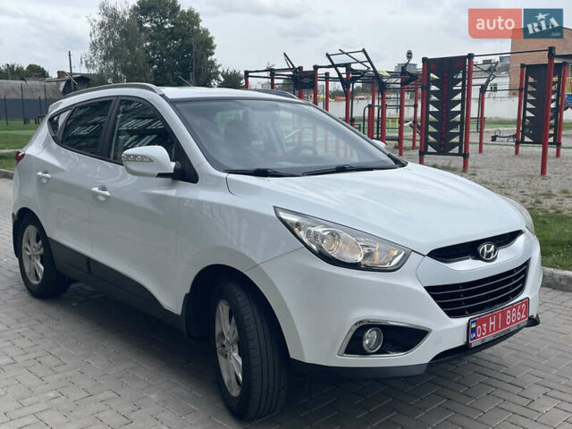 Белый Хендай их35, объемом двигателя 2 л и пробегом 193 тыс. км за 10550 $, фото 58 на Automoto.ua