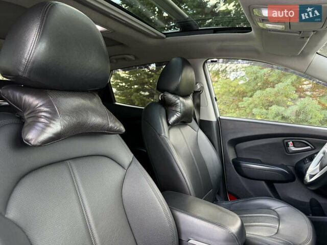 Хендай их35 2011 в Одессе на Automoto.ua Белый Хендай их35, объемом двигателя 2.4 л и пробегом 234 тыс. км за 11500 $, фото 19 на Automoto.ua