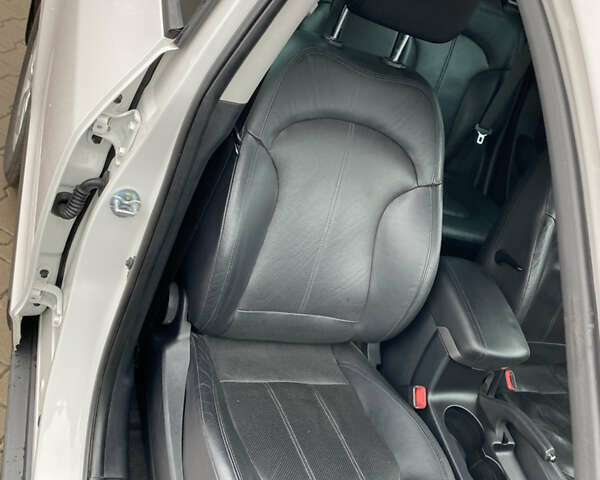 Хендай их35 2011 в Киеве на Automoto.ua Белый Хендай их35, объемом двигателя 2 л и пробегом 145 тыс. км за 11500 $, фото 21 на Automoto.ua