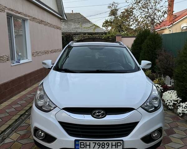 Хендай их35 2011 в Овидиополе на Automoto.ua Белый Хендай их35, объемом двигателя 2 л и пробегом 132 тыс. км за 12000 $, фото 2 на Automoto.ua