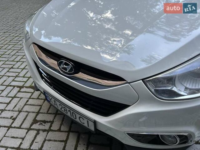 Білий Хендай іх35, об'ємом двигуна 2 л та пробігом 150 тис. км за 13200 $, фото 104 на Automoto.ua