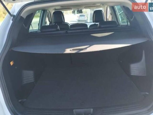 Білий Хендай іх35, об'ємом двигуна 2 л та пробігом 196 тис. км за 12000 $, фото 9 на Automoto.ua