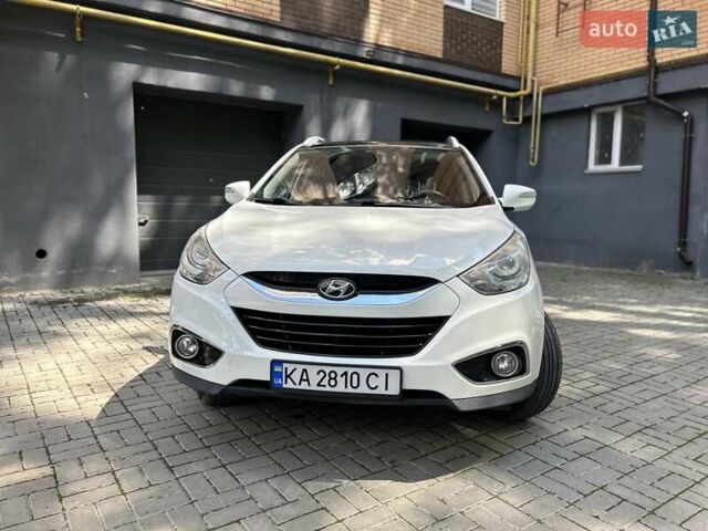 Білий Хендай іх35, об'ємом двигуна 2 л та пробігом 150 тис. км за 13200 $, фото 72 на Automoto.ua