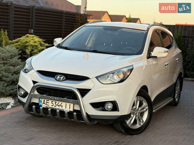 Білий Хендай іх35, об'ємом двигуна 2 л та пробігом 101 тис. км за 13800 $, фото 13 на Automoto.ua