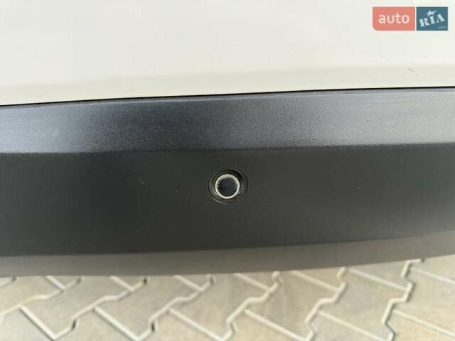 Білий Хендай іх35, об'ємом двигуна 2 л та пробігом 133 тис. км за 9600 $, фото 46 на Automoto.ua