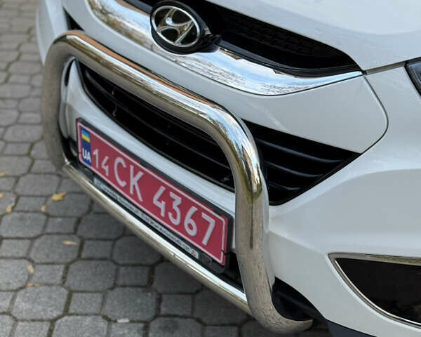 Белый Хендай их35, объемом двигателя 2 л и пробегом 204 тыс. км за 13950 $, фото 30 на Automoto.ua