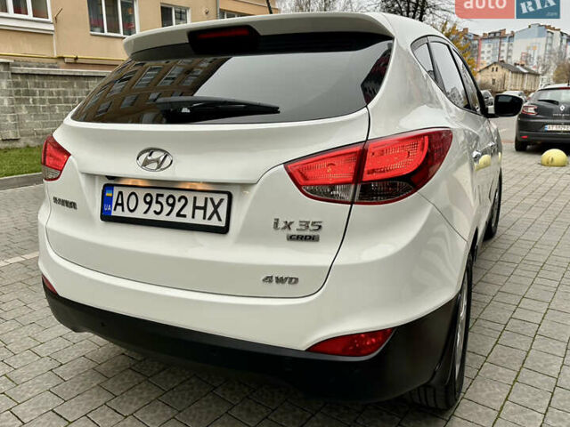 Белый Хендай их35, объемом двигателя 2 л и пробегом 178 тыс. км за 11900 $, фото 83 на Automoto.ua