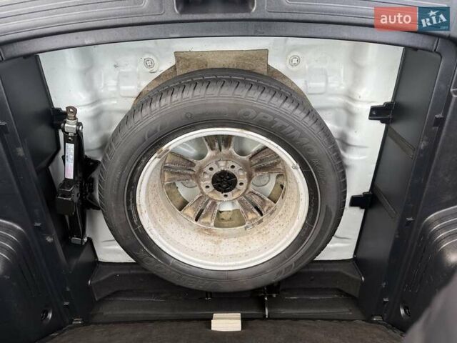 Білий Хендай іх35, об'ємом двигуна 2 л та пробігом 133 тис. км за 9600 $, фото 49 на Automoto.ua