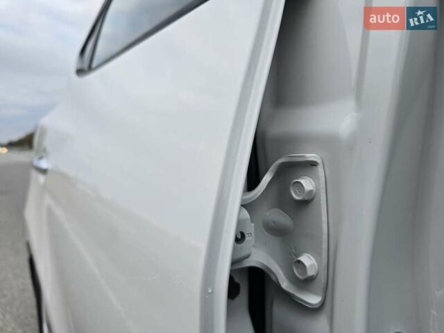 Белый Хендай их35, объемом двигателя 2 л и пробегом 211 тыс. км за 12999 $, фото 67 на Automoto.ua