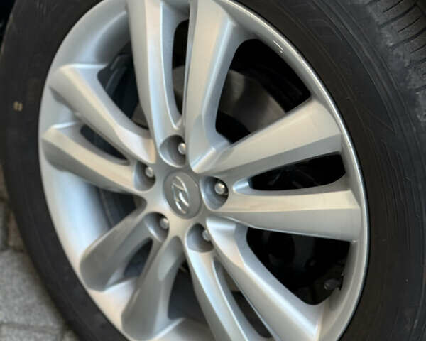 Белый Хендай их35, объемом двигателя 2 л и пробегом 204 тыс. км за 13950 $, фото 29 на Automoto.ua