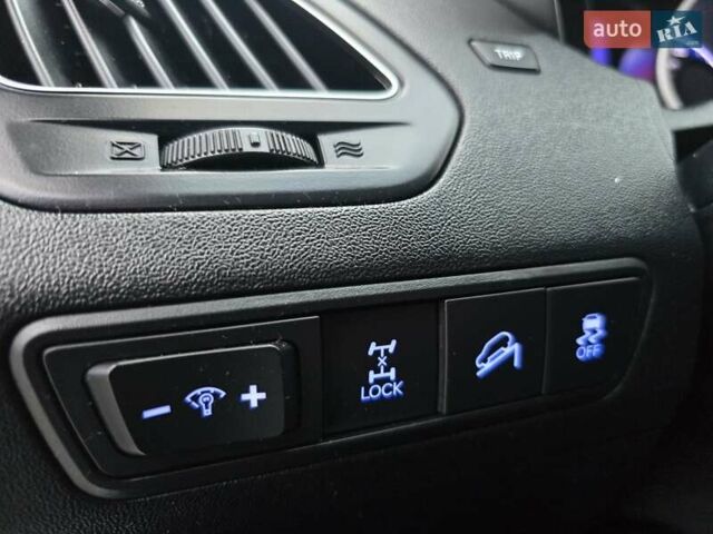 Белый Хендай их35, объемом двигателя 2 л и пробегом 211 тыс. км за 12999 $, фото 46 на Automoto.ua