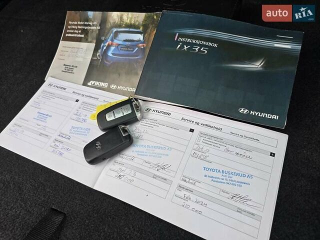 Белый Хендай их35, объемом двигателя 2 л и пробегом 211 тыс. км за 12999 $, фото 70 на Automoto.ua