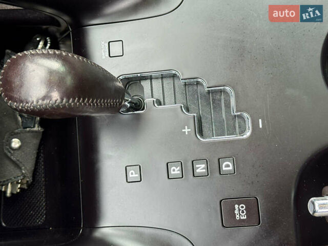 Белый Хендай их35, объемом двигателя 2 л и пробегом 169 тыс. км за 13300 $, фото 25 на Automoto.ua