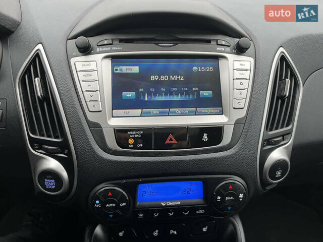 Білий Хендай іх35, об'ємом двигуна 2 л та пробігом 202 тис. км за 13500 $, фото 11 на Automoto.ua