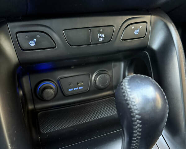 Белый Хендай их35, объемом двигателя 2 л и пробегом 204 тыс. км за 13950 $, фото 37 на Automoto.ua