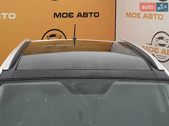 Белый Хендай их35, объемом двигателя 1.7 л и пробегом 204 тыс. км за 11500 $, фото 25 на Automoto.ua