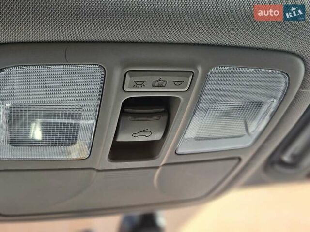 Белый Хендай их35, объемом двигателя 2 л и пробегом 137 тыс. км за 12600 $, фото 19 на Automoto.ua